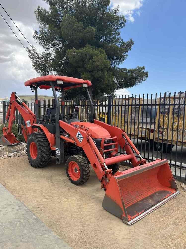 B26 Kubota