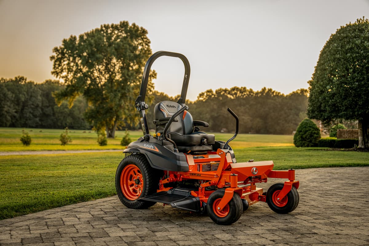 Kubota Z412 mower